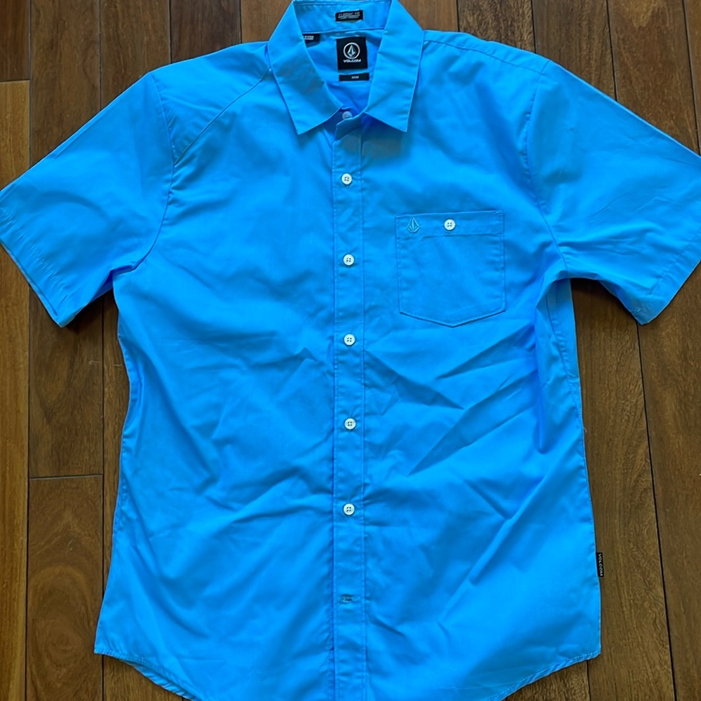 Volcom Brand Men’s Size Medium Short sleeve Blue Shirt